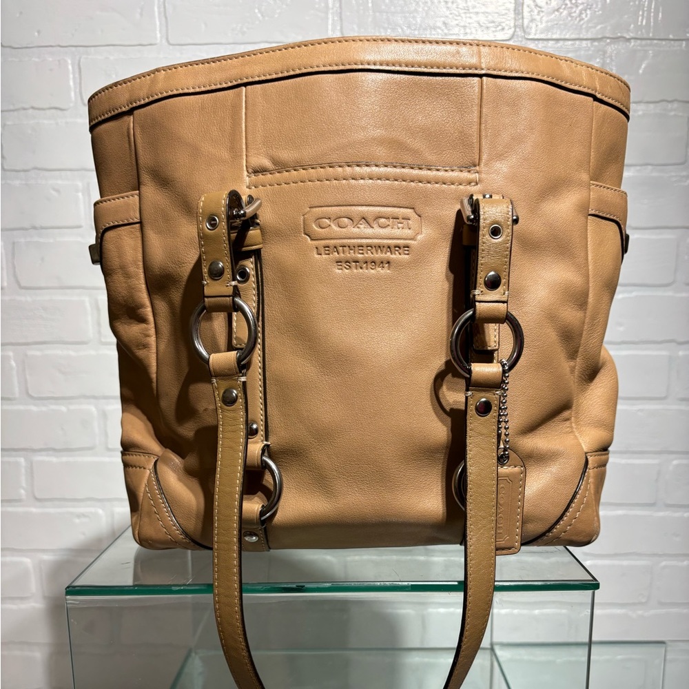 Coach Beige Handbag Vintage Leather
